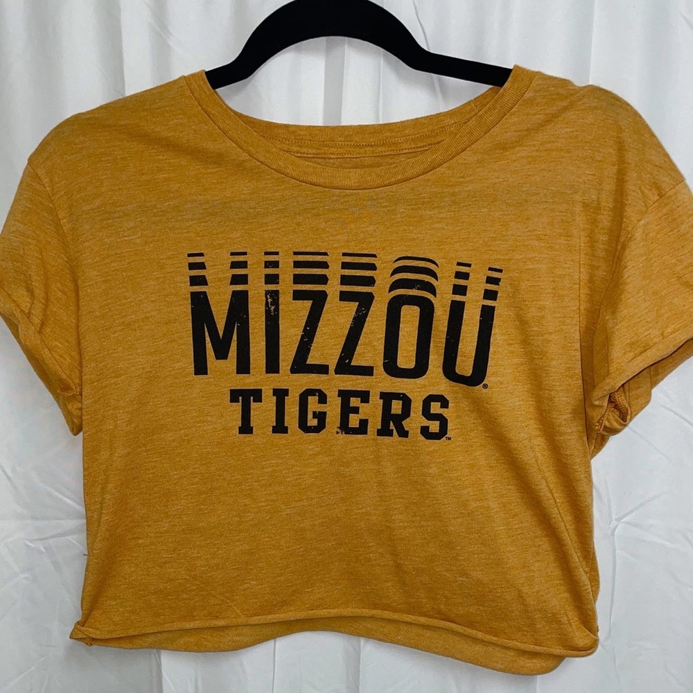 University of Missouri, Mizzou Tigers Cropped T-Shirt, size Small